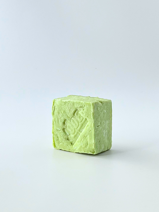 revitalizing • all-in-one wash • mint