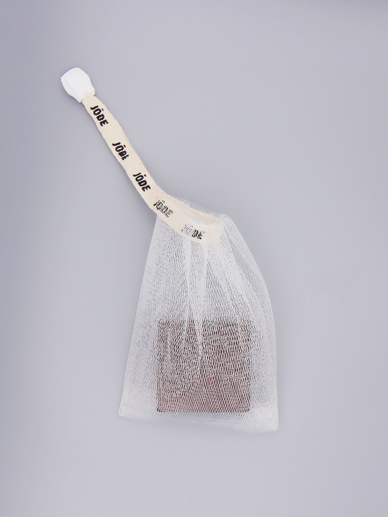 After Gym Refreshing Shower | While menthol provides a fresh cooling sensation, other vegan ingredients known for richness in potassium and vitamins promote soothing, hydrating dry skin with gentle exfoliating.