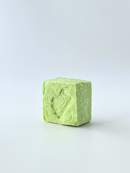 revitalizing • all-in-one wash • mint